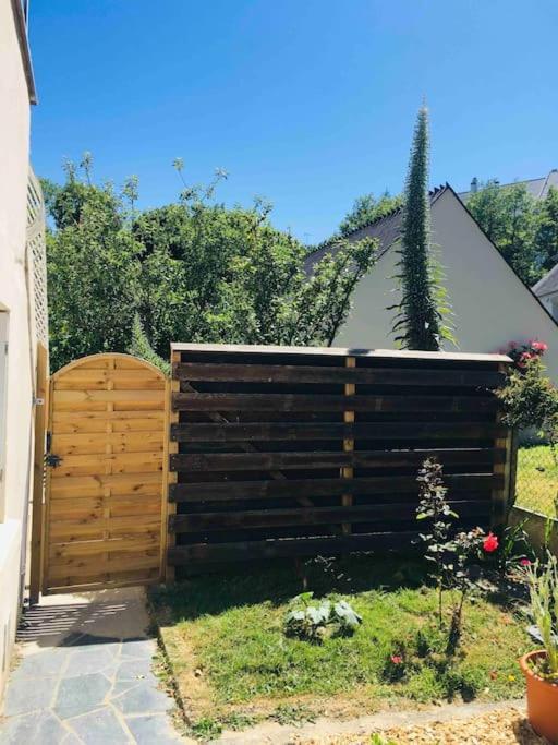 Logement Independant,Calme A 2 Pas Du Centre Ville Lannion Kültér fotó