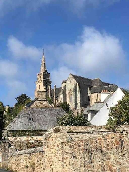Logement Independant,Calme A 2 Pas Du Centre Ville Lannion Kültér fotó